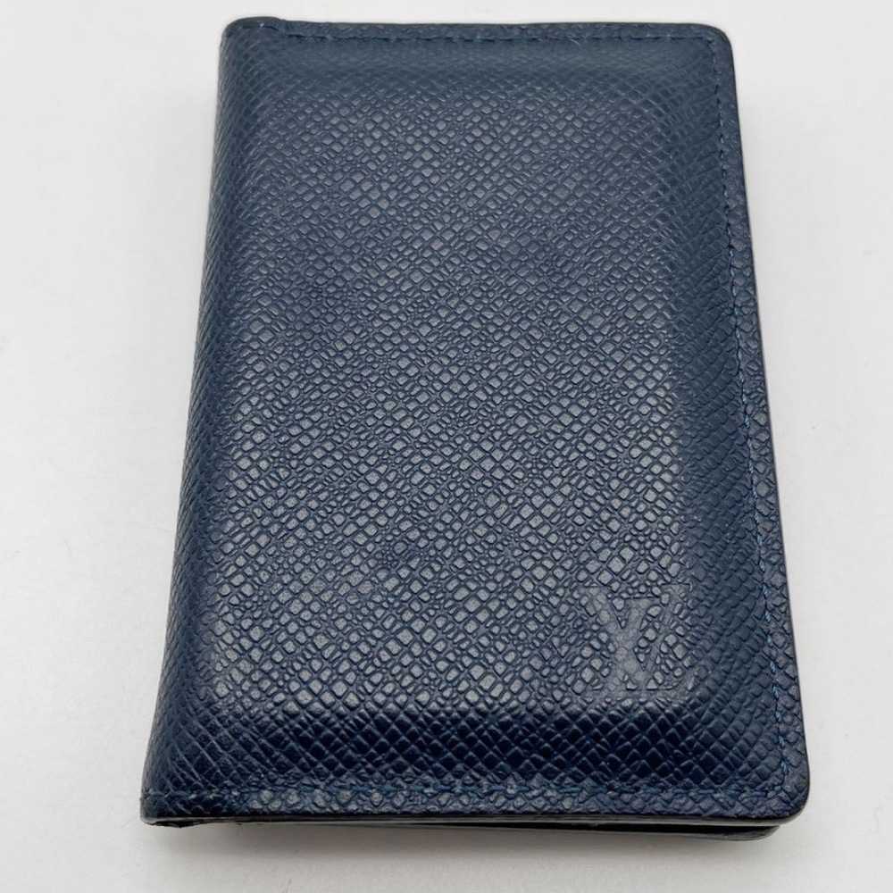 LOUIS VUITTON 
Taiga Pocket Organizer NM Blue Marine